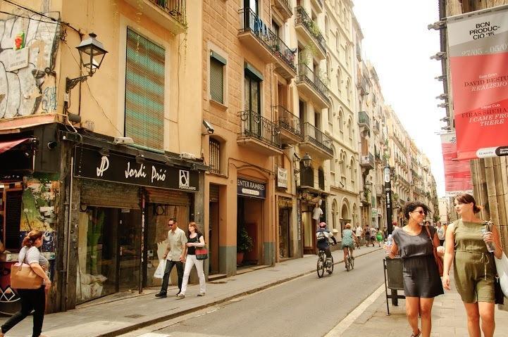 Гостевой дом Center-Ramblas Барселона Экстерьер фото